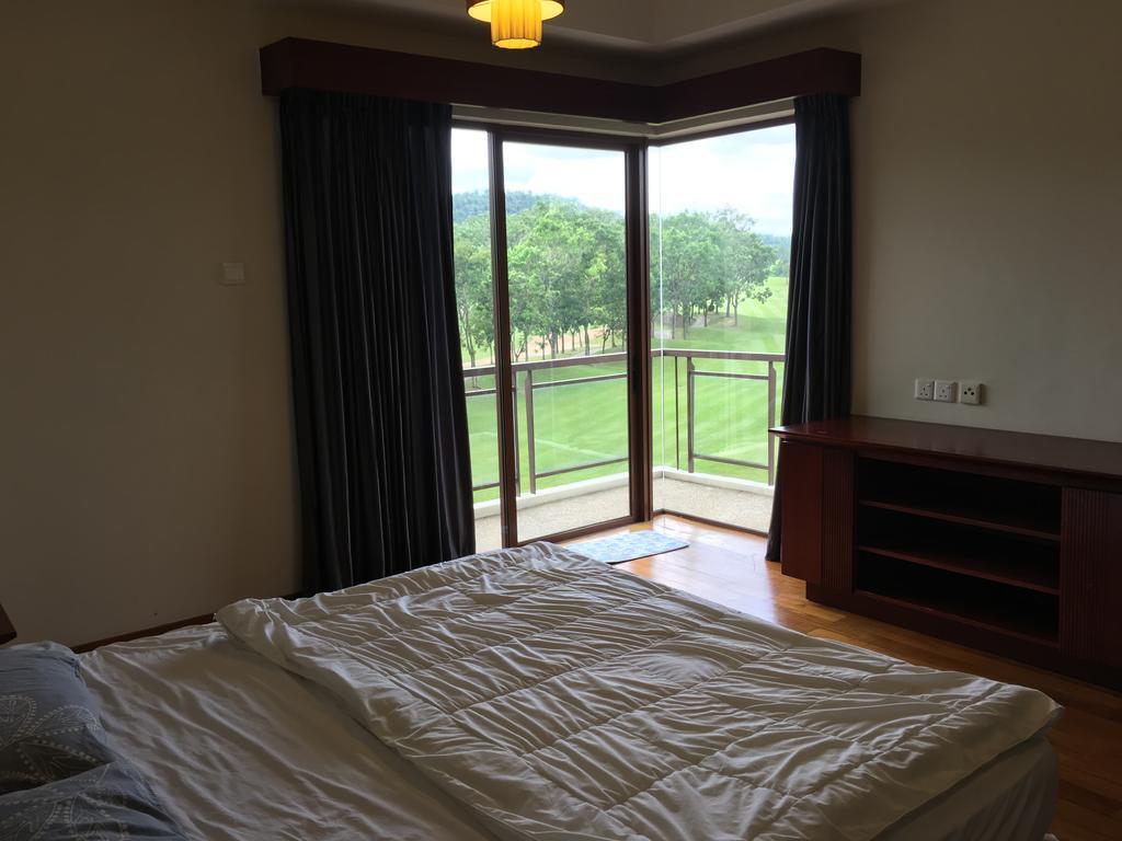 Ian'S Vacation Rental Skudai Esterno foto
